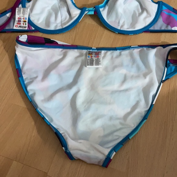 Entirely - Picture 8 of 11